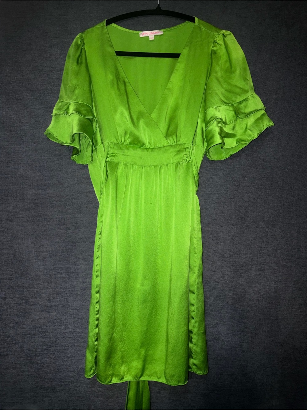 Betsey Johnson Bright Green Satin V-Neck Midi Dress with Flutter Sleeves